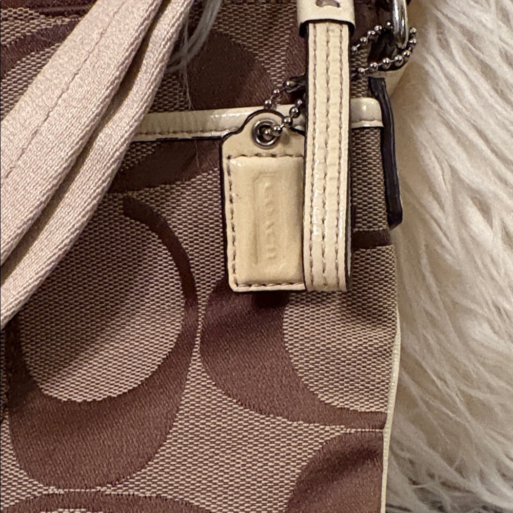 Coach Tan and Cream Swingpack Crossbody Bag - Picture 2 of 16